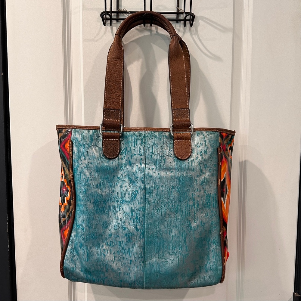 Consuelo Classic Tote Bag